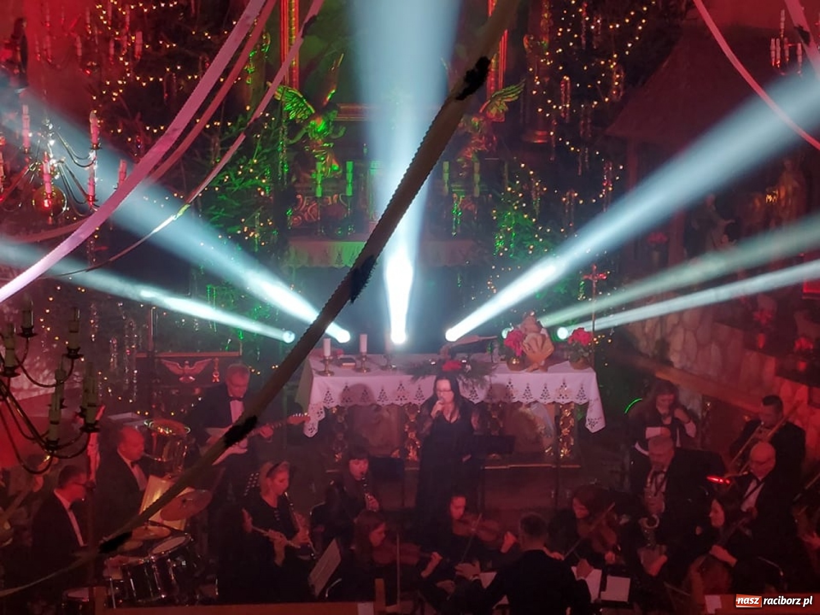 Zdjęcie w galerii na portalu naszraciborz.pl: Orkiestra JSW z kolędami w Bieńkowicach. Jutro w Brzeziu wiadomości z regionu