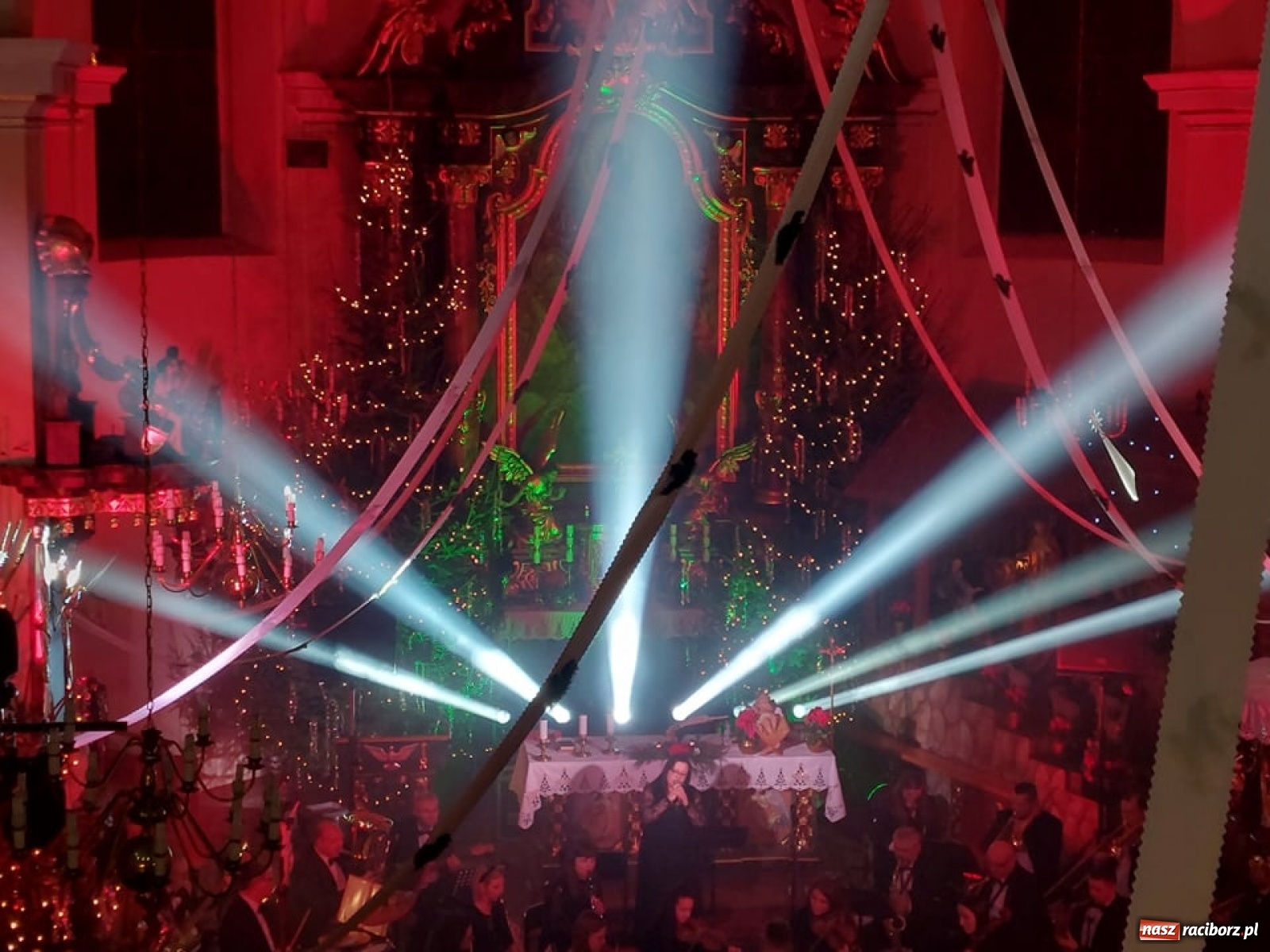 Zdjęcie w galerii na portalu naszraciborz.pl: Orkiestra JSW z kolędami w Bieńkowicach. Jutro w Brzeziu wiadomości z regionu