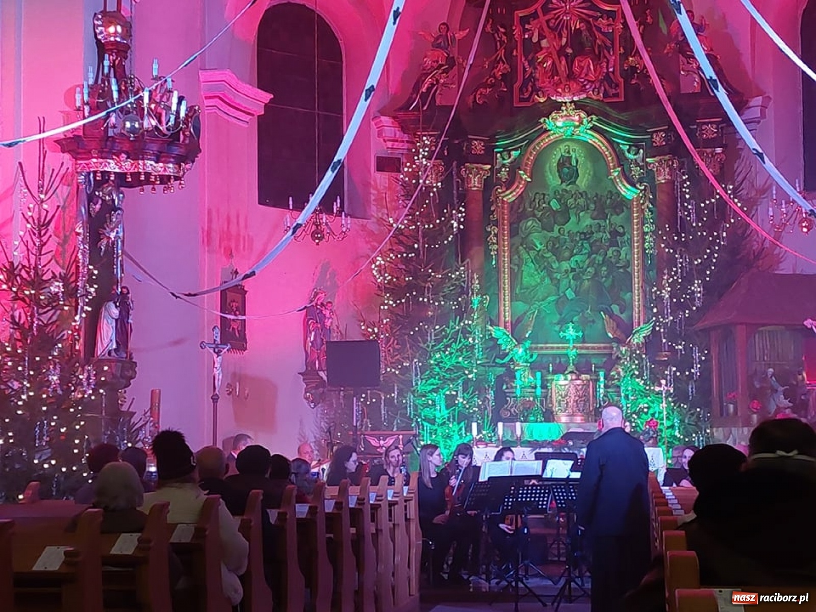 Zdjęcie w galerii na portalu naszraciborz.pl: Orkiestra JSW z kolędami w Bieńkowicach. Jutro w Brzeziu wiadomości z regionu