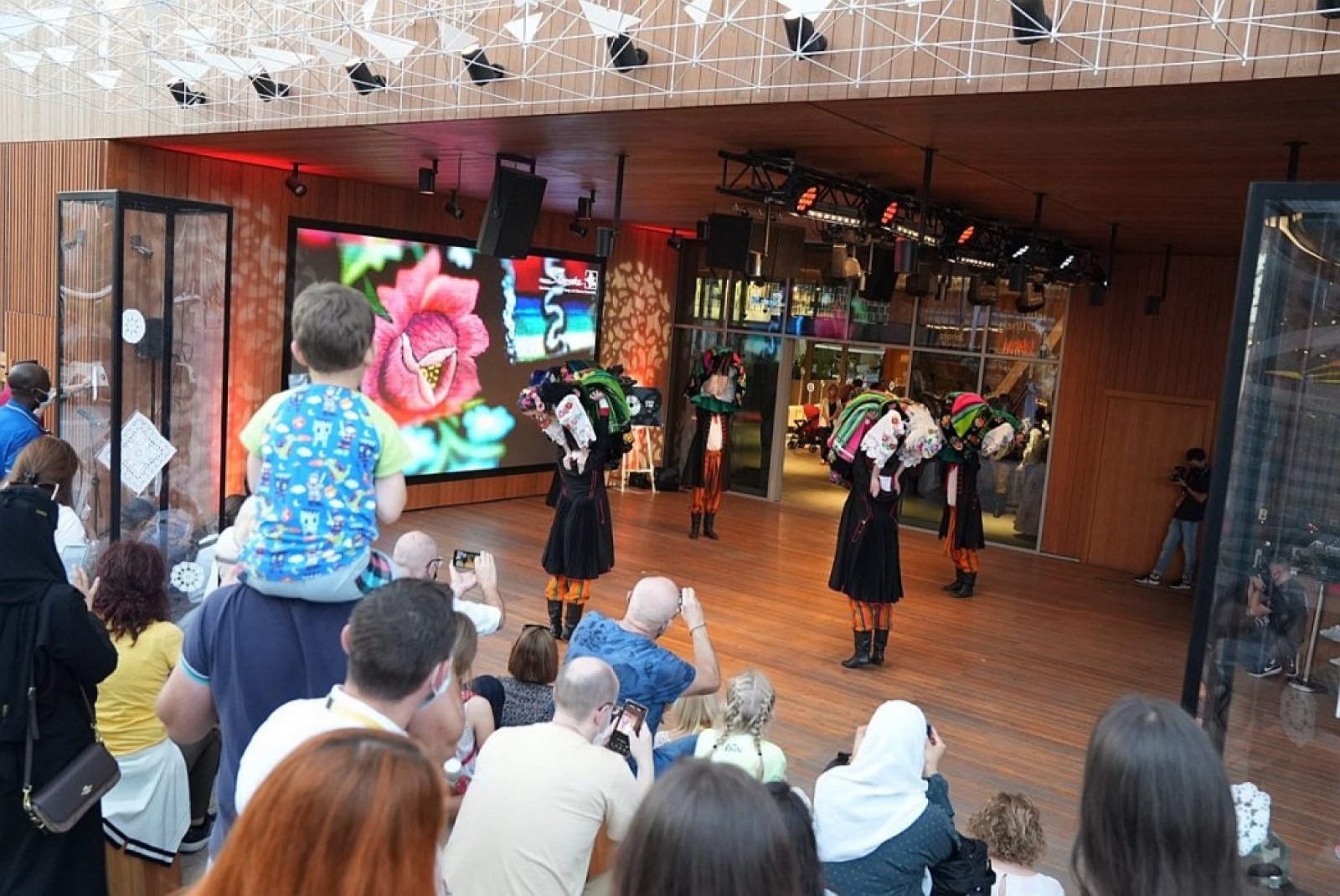 Zdjęcie w galerii na portalu naszraciborz.pl: Region możliwości. Tak Śląskie prezentuje się w Dubaju wiadomości z regionu