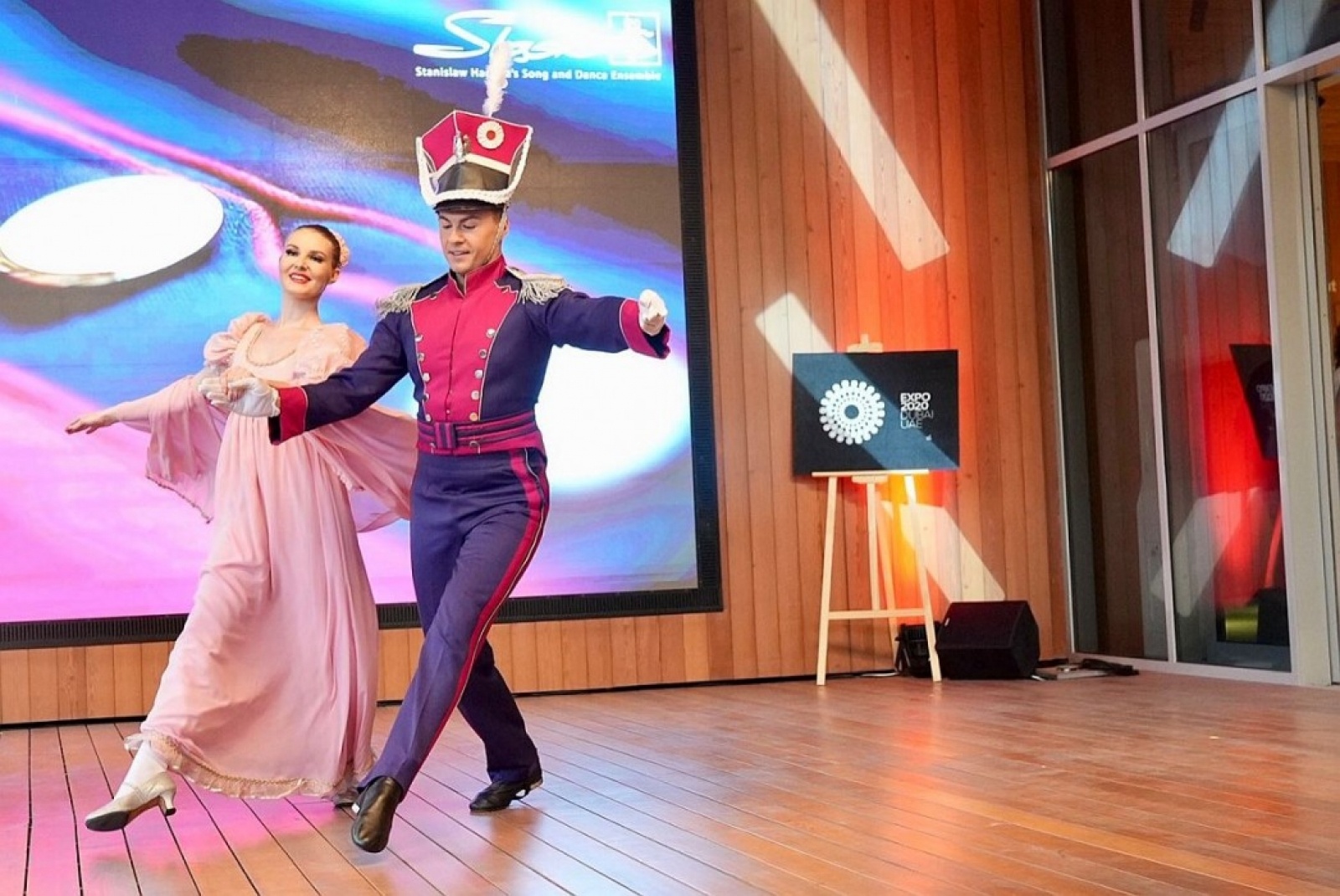 Zdjęcie w galerii na portalu naszraciborz.pl: Region możliwości. Tak Śląskie prezentuje się w Dubaju wiadomości z regionu