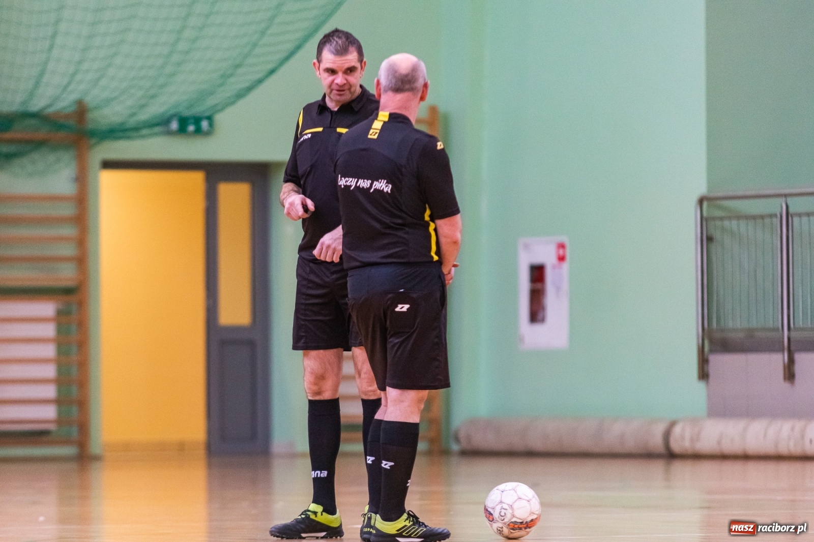 Zdjęcie w galerii na portalu naszraciborz.pl: V Memoriał im. Jana Staniendy. Sędziowie Podokręgu Racibórz znów najlepsi [FOTO] wiadomości z regionu
