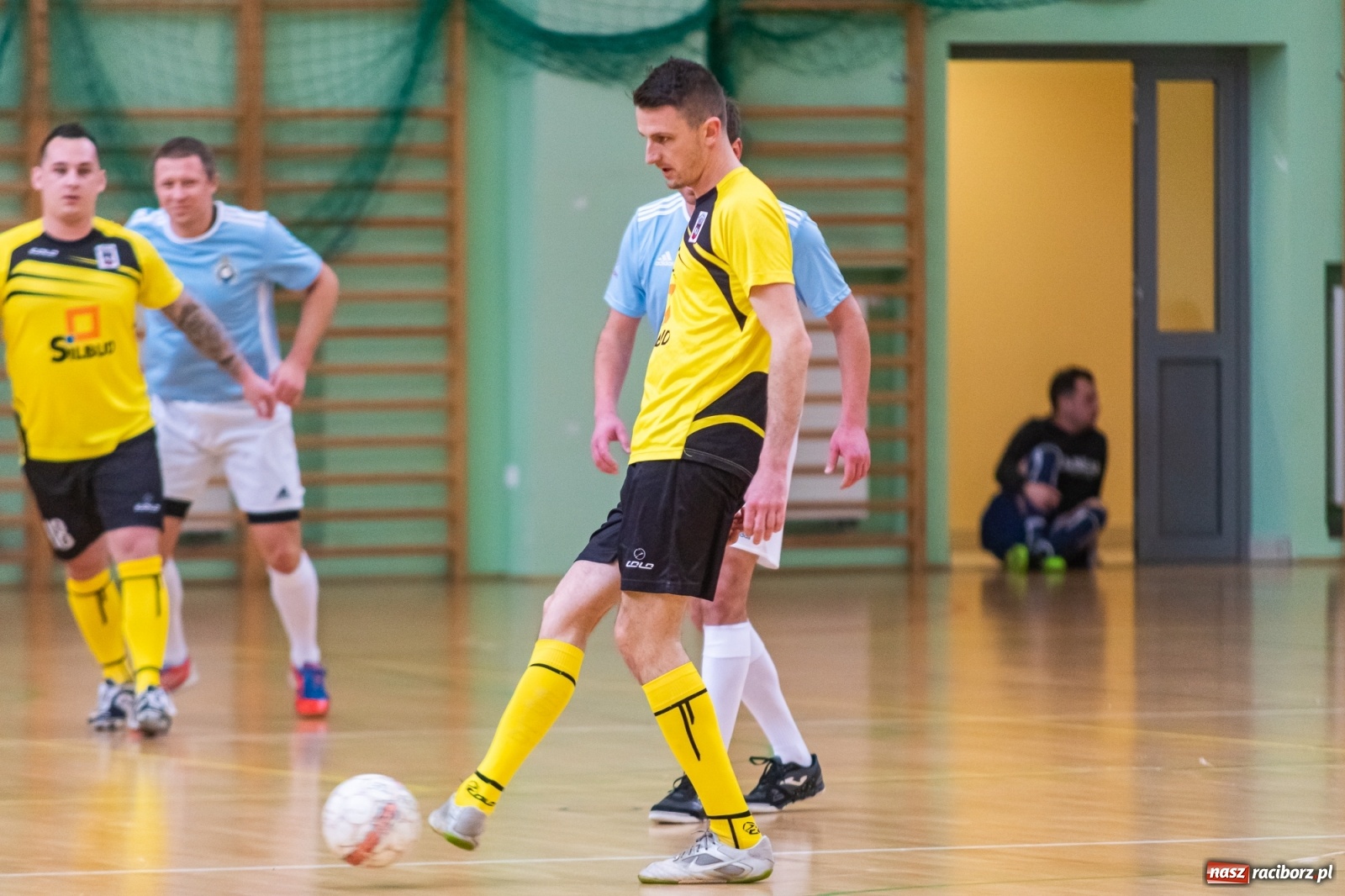 Zdjęcie w galerii na portalu naszraciborz.pl: V Memoriał im. Jana Staniendy. Sędziowie Podokręgu Racibórz znów najlepsi [FOTO] wiadomości z regionu