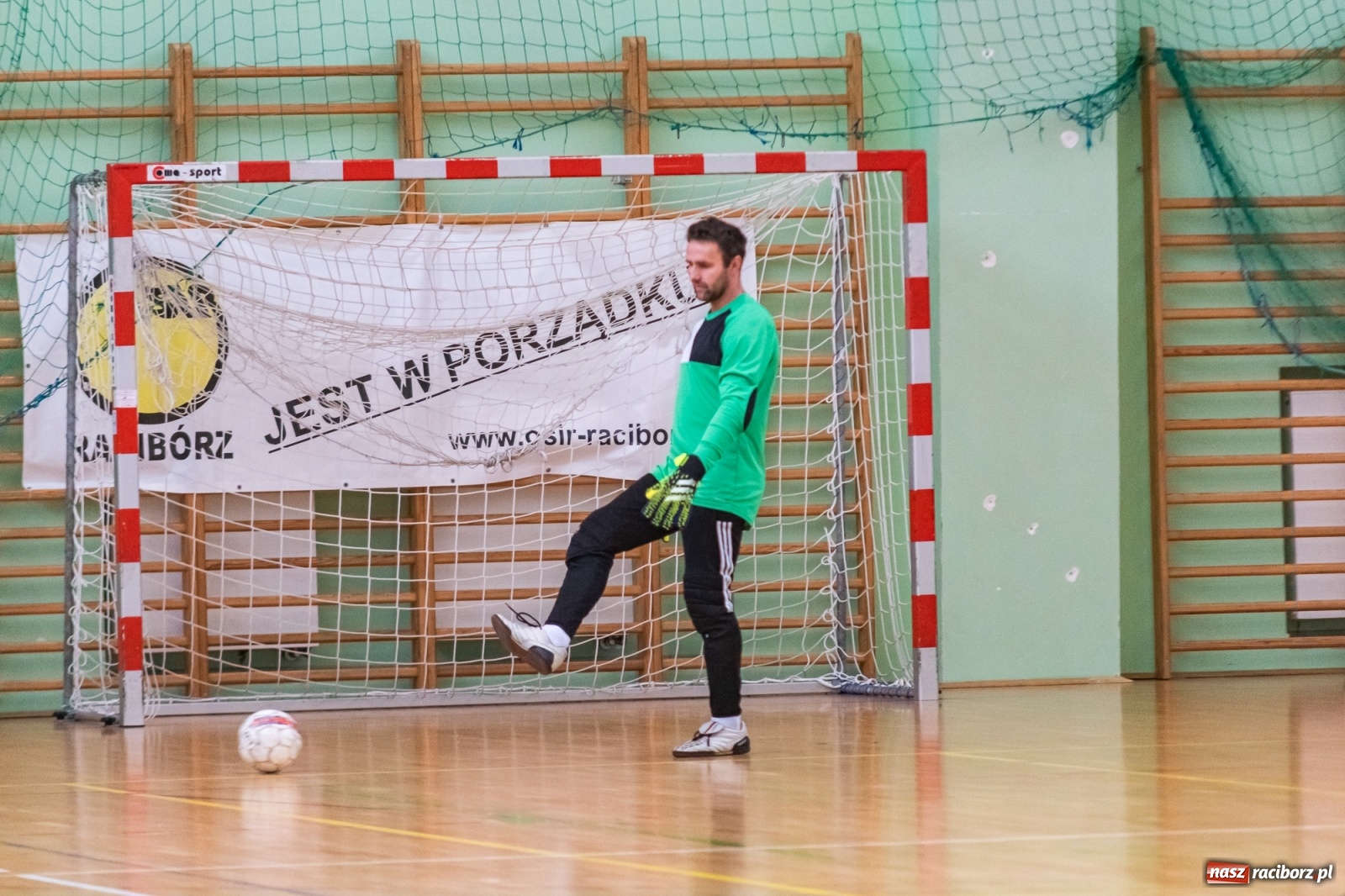Zdjęcie w galerii na portalu naszraciborz.pl: V Memoriał im. Jana Staniendy. Sędziowie Podokręgu Racibórz znów najlepsi [FOTO] wiadomości z regionu
