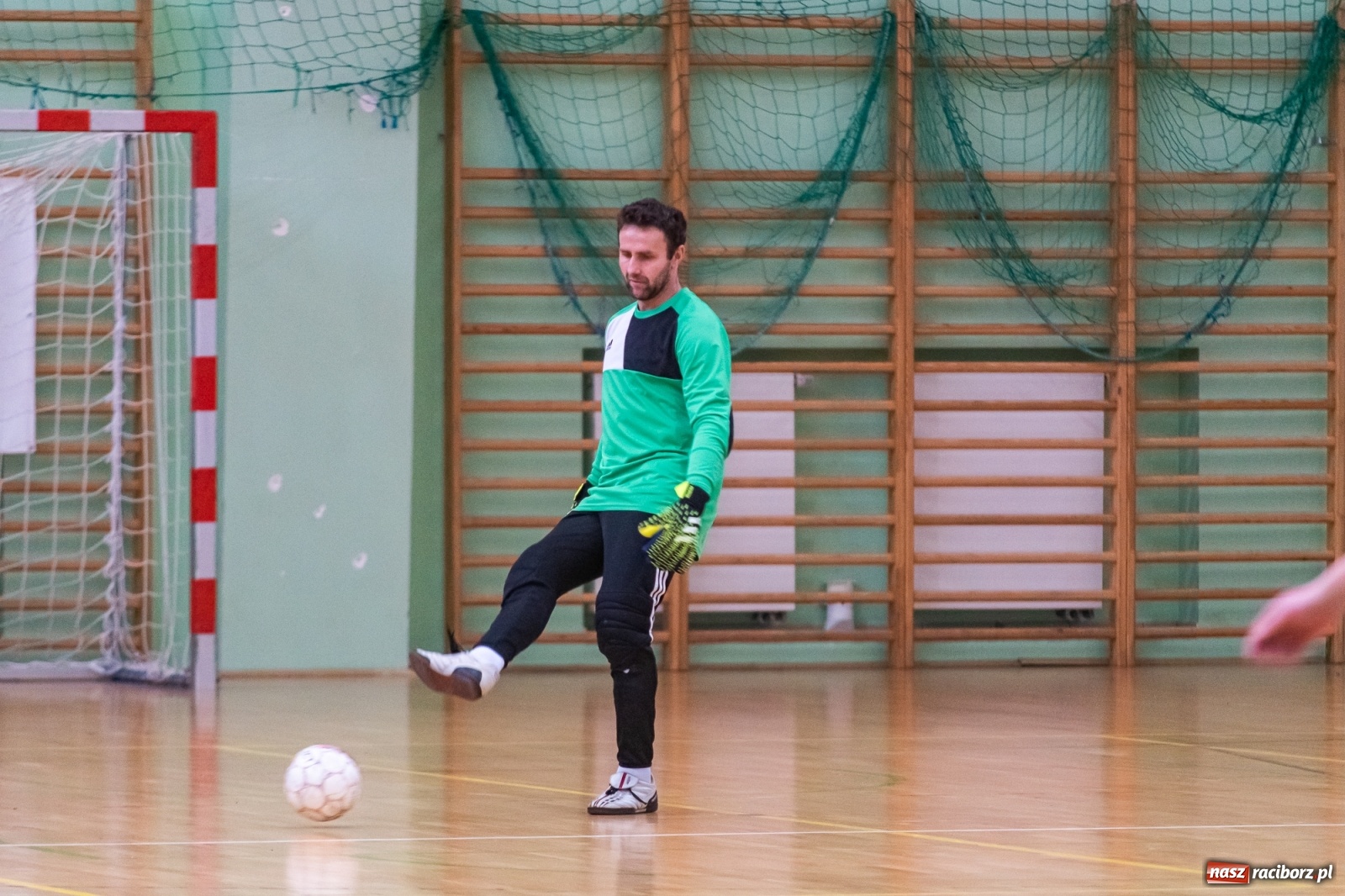Zdjęcie w galerii na portalu naszraciborz.pl: V Memoriał im. Jana Staniendy. Sędziowie Podokręgu Racibórz znów najlepsi [FOTO] wiadomości z regionu