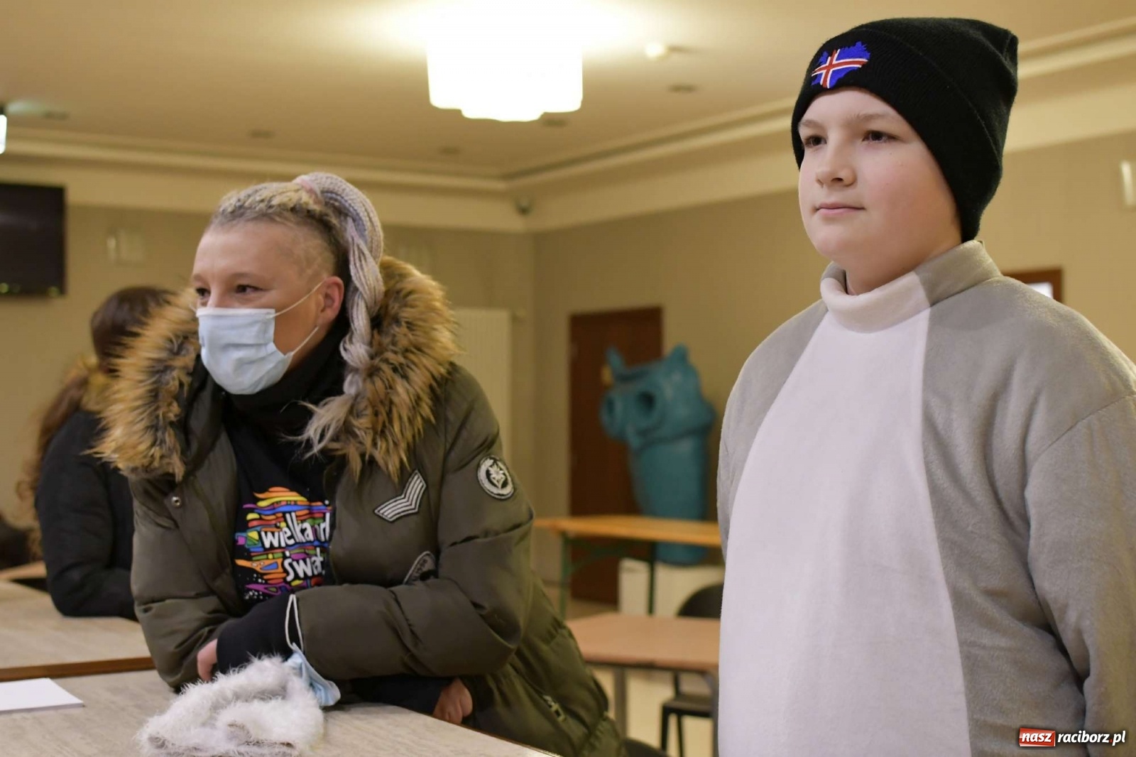 Zdjęcie w galerii na portalu naszraciborz.pl: 30 finał WOŚP. Kwestuje około stu wolontariuszy. Będzie relacja w TVN z Raciborza wiadomości z regionu