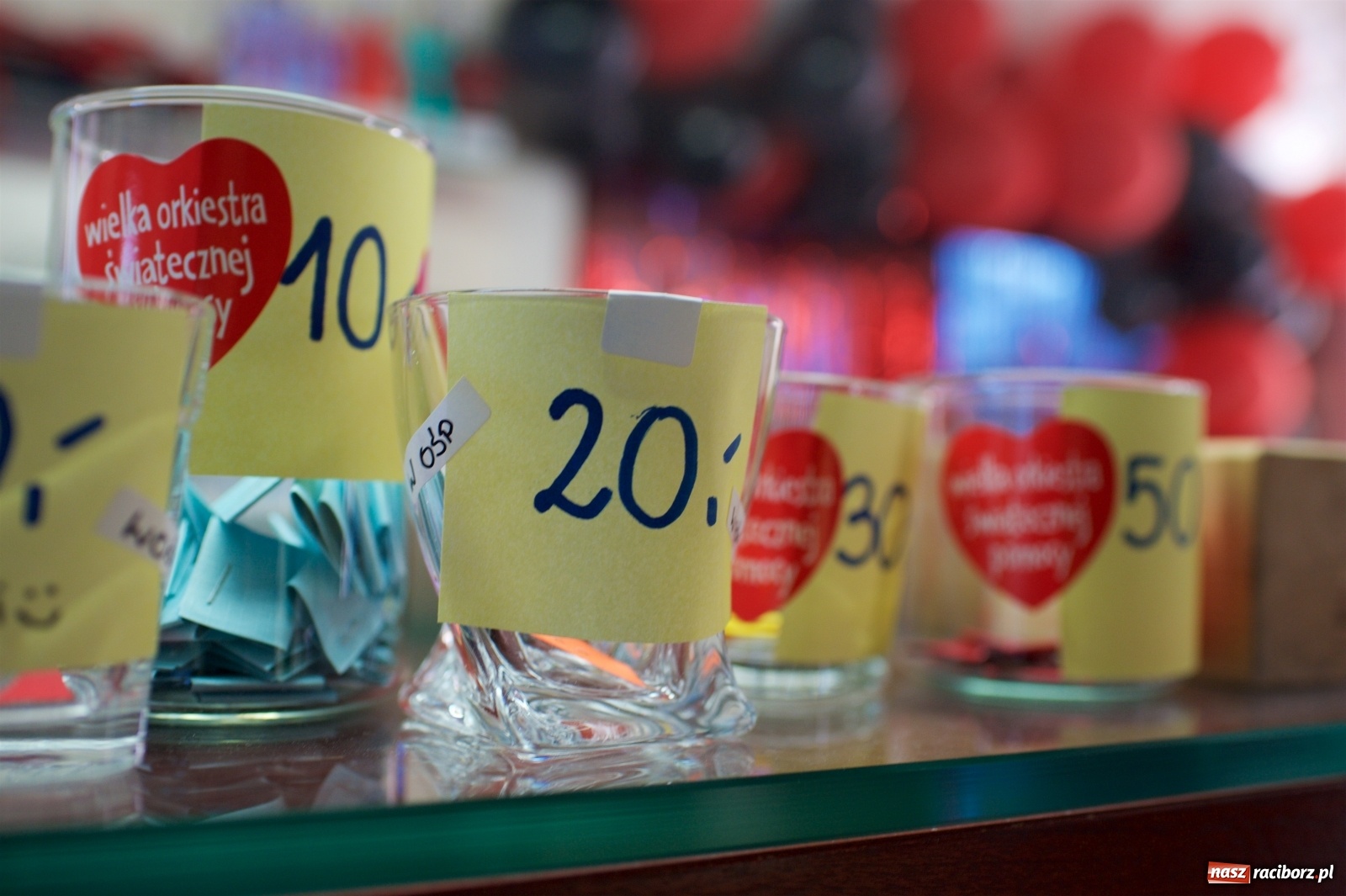 Zdjęcie w galerii na portalu naszraciborz.pl: 30. finał WOŚP w tworkowskim studiu Luiza wiadomości z regionu