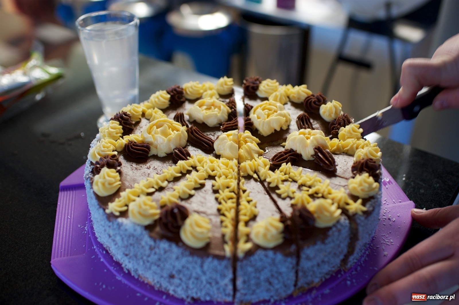 Zdjęcie w galerii na portalu naszraciborz.pl: 30. finał WOŚP w tworkowskim studiu Luiza wiadomości z regionu