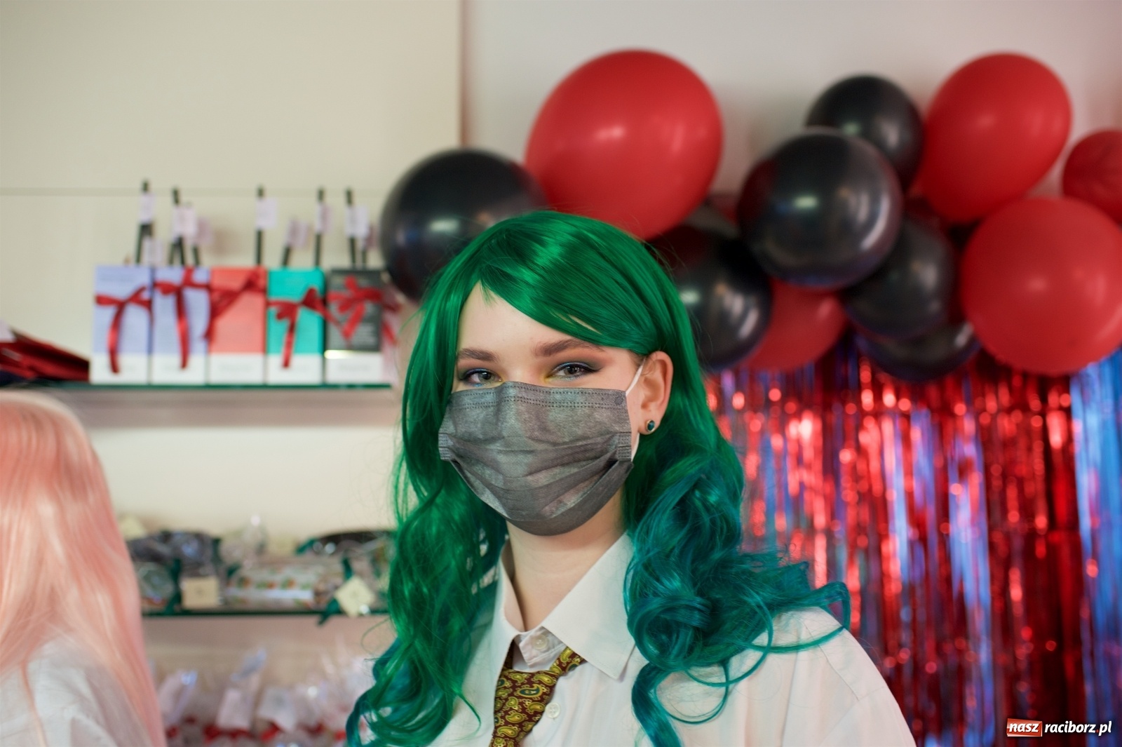 Zdjęcie w galerii na portalu naszraciborz.pl: 30. finał WOŚP w tworkowskim studiu Luiza wiadomości z regionu