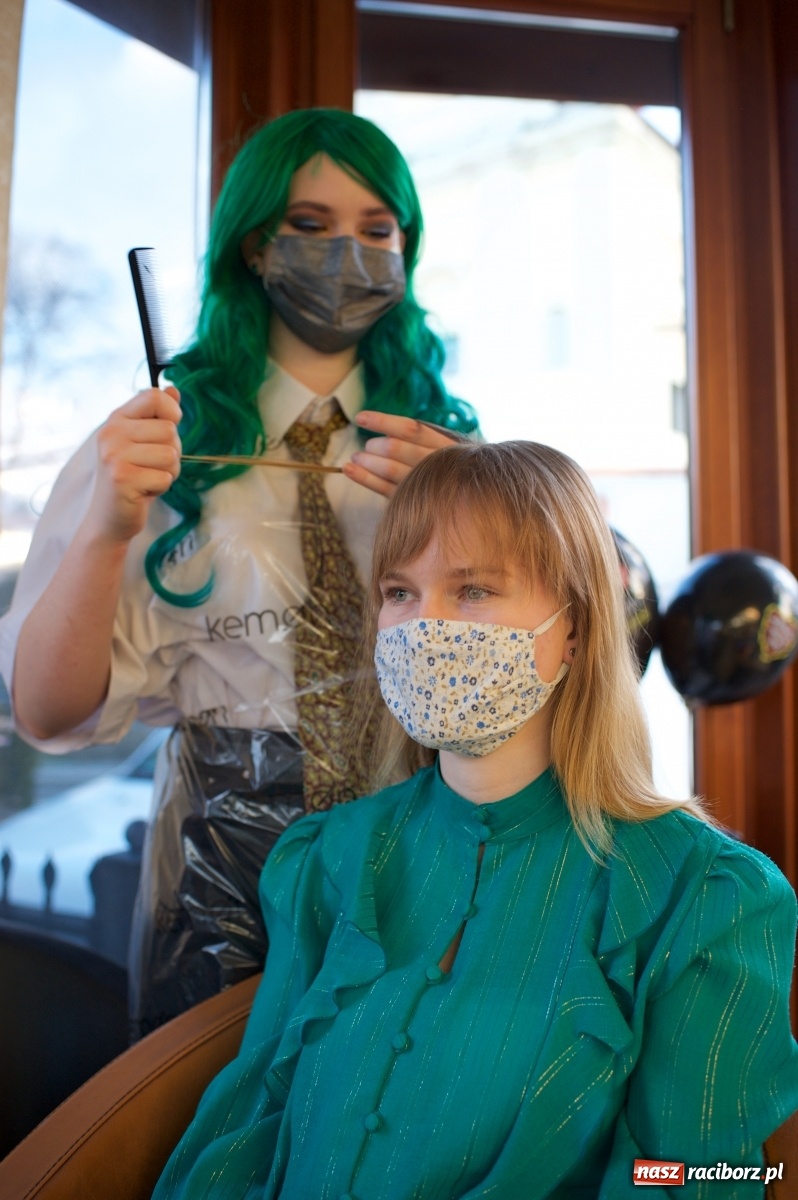 Zdjęcie w galerii na portalu naszraciborz.pl: 30. finał WOŚP w tworkowskim studiu Luiza wiadomości z regionu