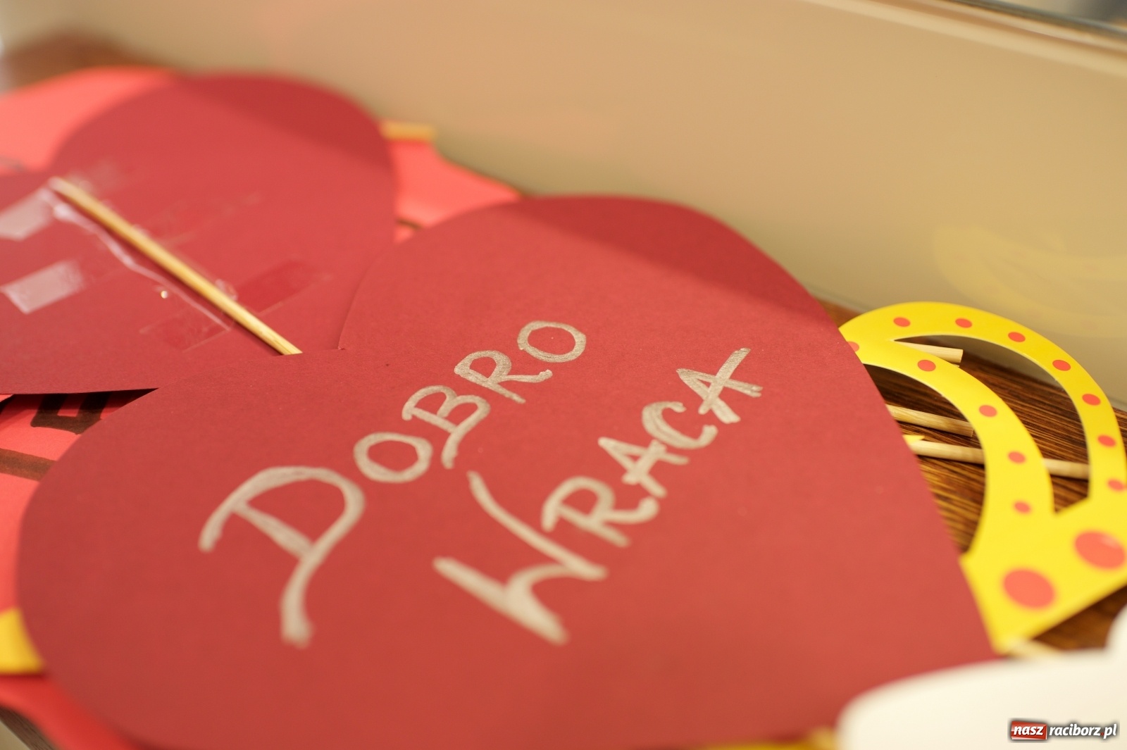 Zdjęcie w galerii na portalu naszraciborz.pl: 30. finał WOŚP w tworkowskim studiu Luiza wiadomości z regionu