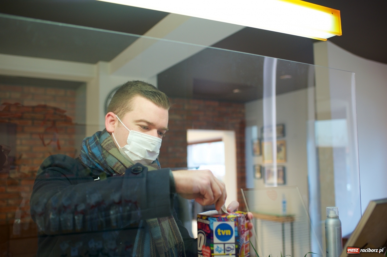 Zdjęcie w galerii na portalu naszraciborz.pl: 30. finał WOŚP w tworkowskim studiu Luiza wiadomości z regionu