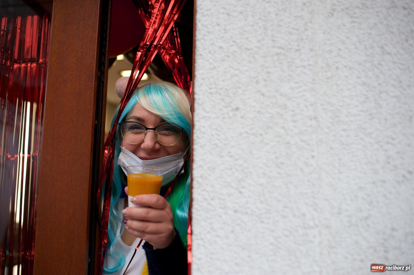 Zdjęcie w galerii na portalu naszraciborz.pl: 30. finał WOŚP w tworkowskim studiu Luiza wiadomości z regionu