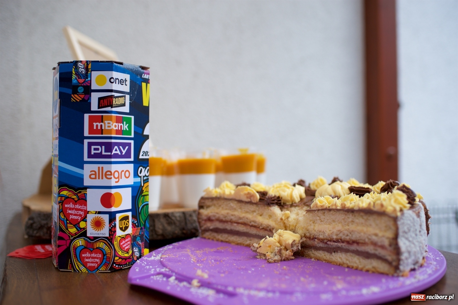 Zdjęcie w galerii na portalu naszraciborz.pl: 30. finał WOŚP w tworkowskim studiu Luiza wiadomości z regionu