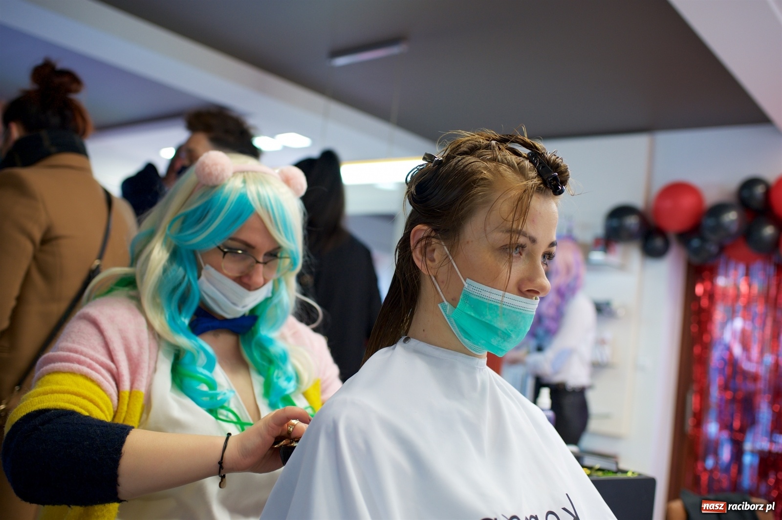 Zdjęcie w galerii na portalu naszraciborz.pl: 30. finał WOŚP w tworkowskim studiu Luiza wiadomości z regionu