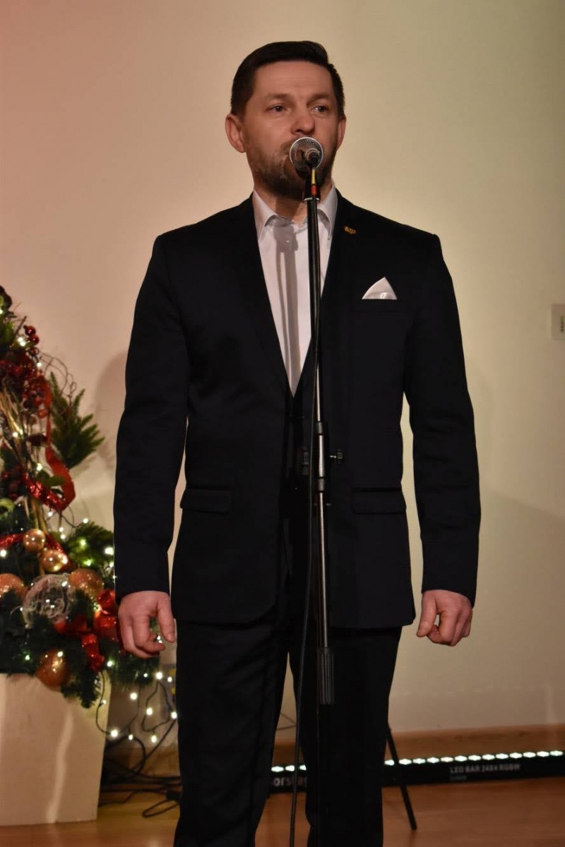 Zdjęcie w galerii na portalu naszraciborz.pl: Operetkowe szlagiery i nie tylko zabrzmiały na zamku wiadomości z regionu