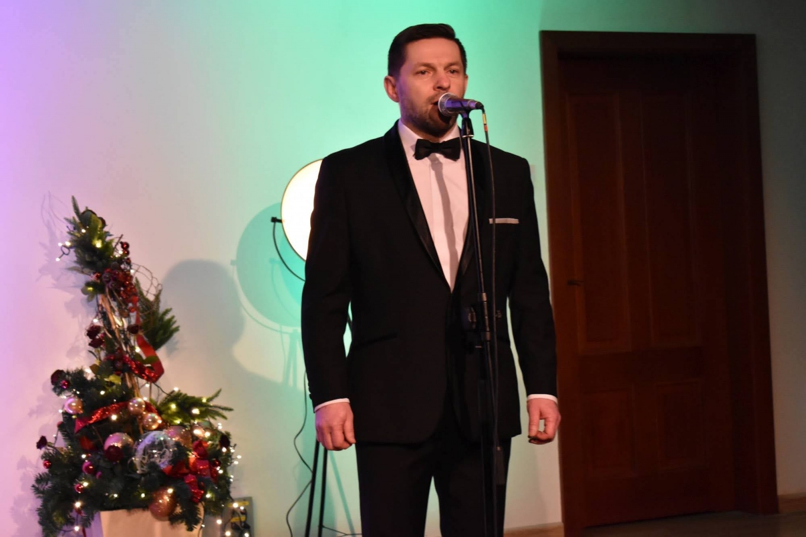 Zdjęcie w galerii na portalu naszraciborz.pl: Operetkowe szlagiery i nie tylko zabrzmiały na zamku wiadomości z regionu