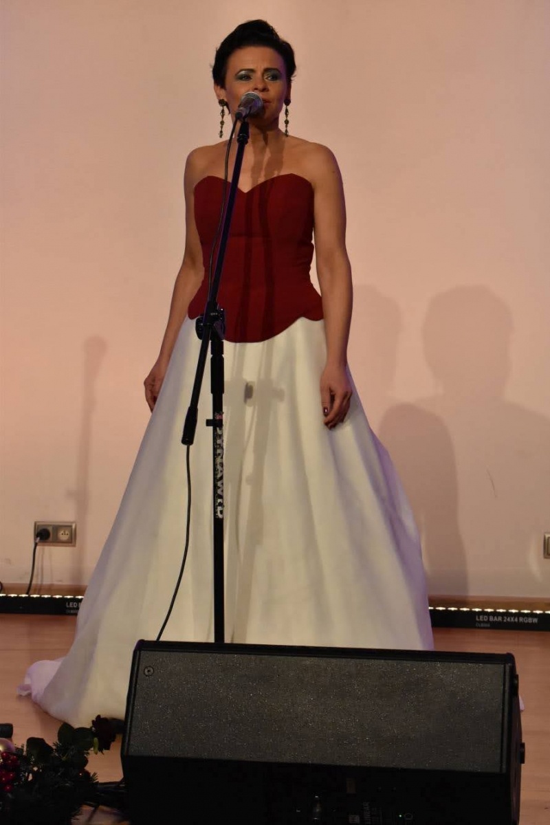 Zdjęcie w galerii na portalu naszraciborz.pl: Operetkowe szlagiery i nie tylko zabrzmiały na zamku wiadomości z regionu