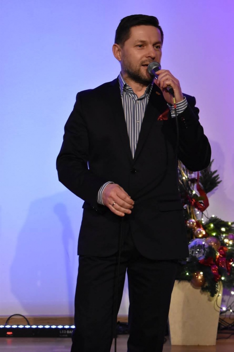 Zdjęcie w galerii na portalu naszraciborz.pl: Operetkowe szlagiery i nie tylko zabrzmiały na zamku wiadomości z regionu