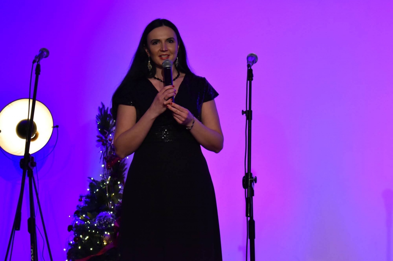 Zdjęcie w galerii na portalu naszraciborz.pl: Operetkowe szlagiery i nie tylko zabrzmiały na zamku wiadomości z regionu