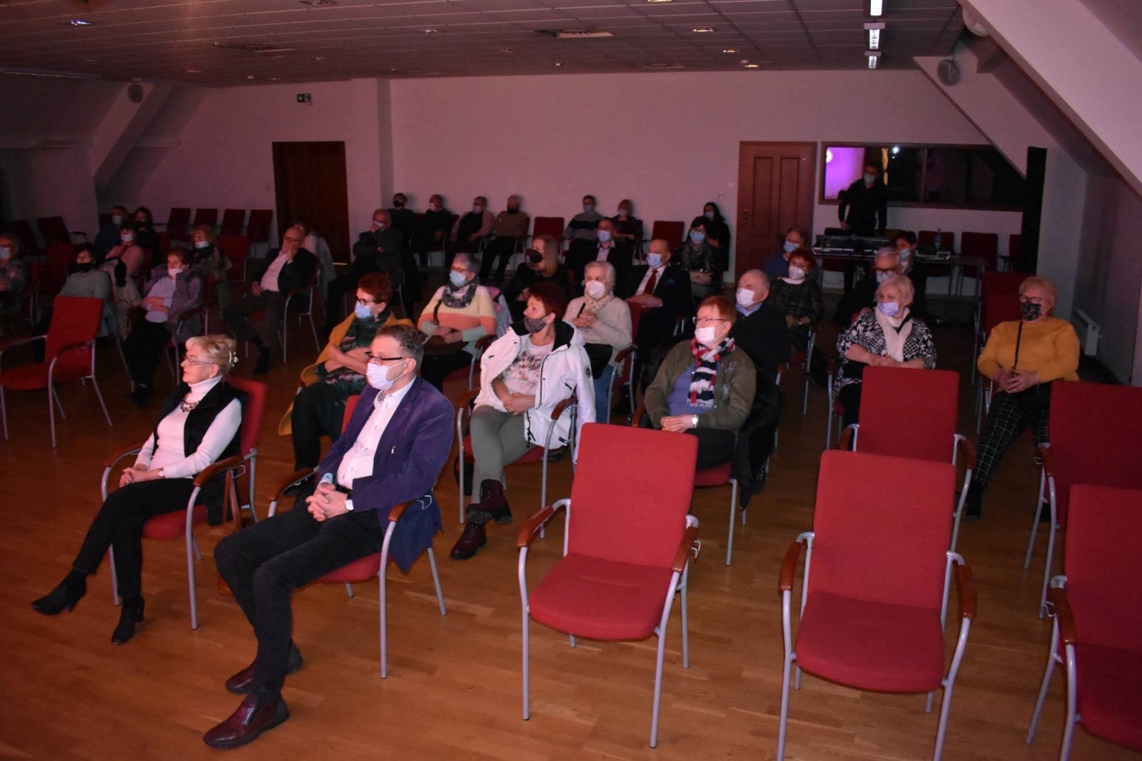 Zdjęcie w galerii na portalu naszraciborz.pl: Operetkowe szlagiery i nie tylko zabrzmiały na zamku wiadomości z regionu