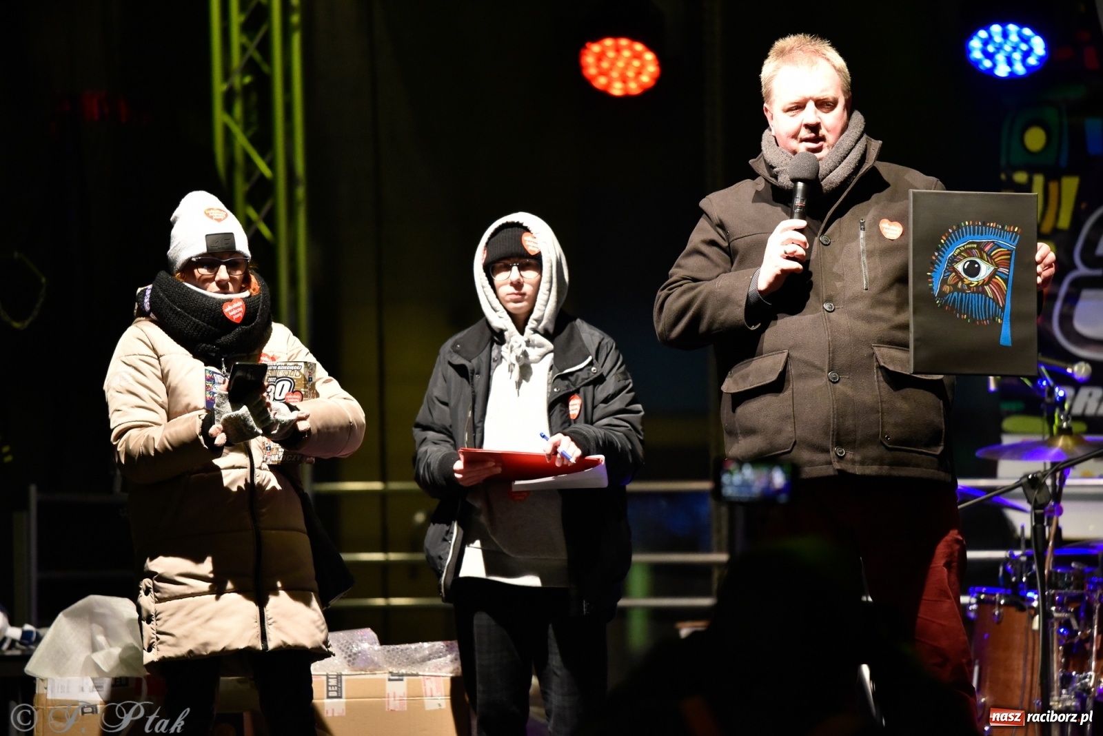 Zdjęcie w galerii na portalu naszraciborz.pl: 30. finał WOŚP w Raciborzu. Kamila Krawczyk, zumba i Sari Ska Band wiadomości z regionu