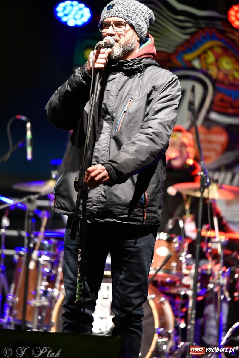 Zdjęcie w galerii na portalu naszraciborz.pl: 30. finał WOŚP w Raciborzu. Kamila Krawczyk, zumba i Sari Ska Band wiadomości z regionu