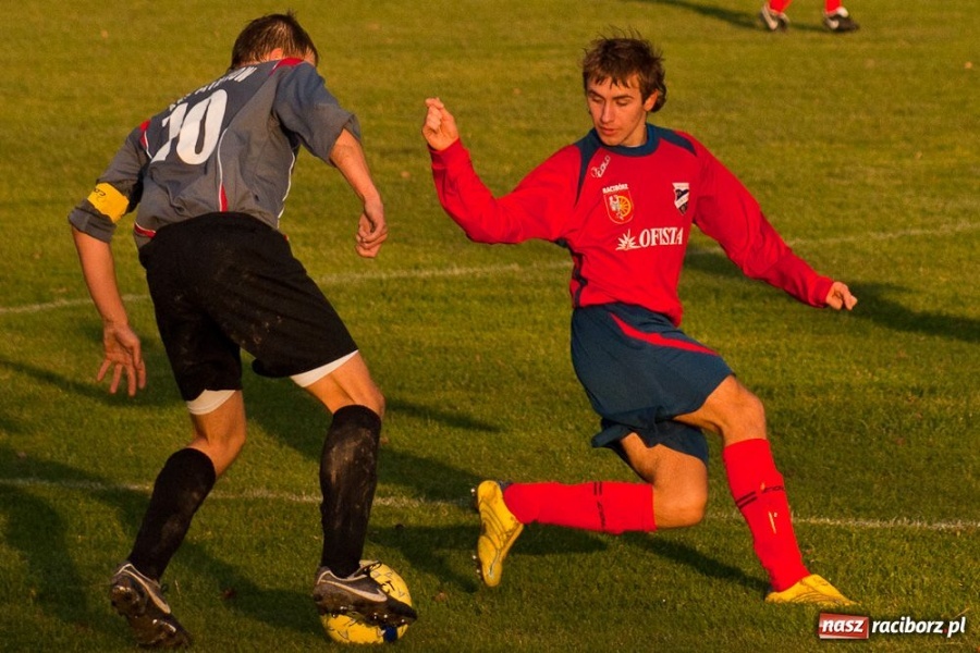 Zdjęcie w galerii na portalu naszraciborz.pl: Zagrali jak nigdy, przegrali jak zwykle wiadomości z regionu