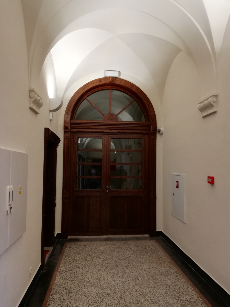 Zdjęcie w galerii na portalu naszraciborz.pl: Sąd przy Wojska Polskiego gotowy na otwarcie. Odnowione wnętrza imponują [FOTO] wiadomości z regionu