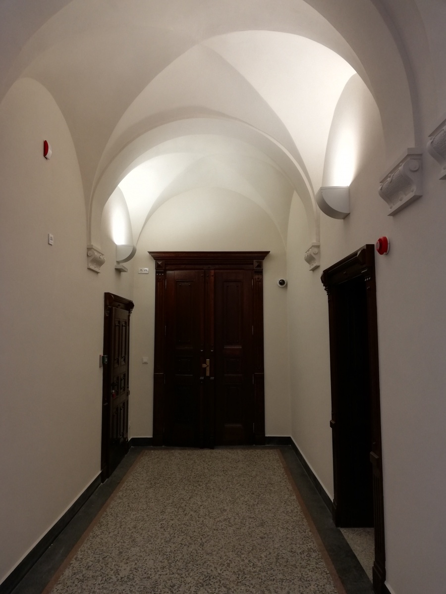 Zdjęcie w galerii na portalu naszraciborz.pl: Sąd przy Wojska Polskiego gotowy na otwarcie. Odnowione wnętrza imponują [FOTO] wiadomości z regionu