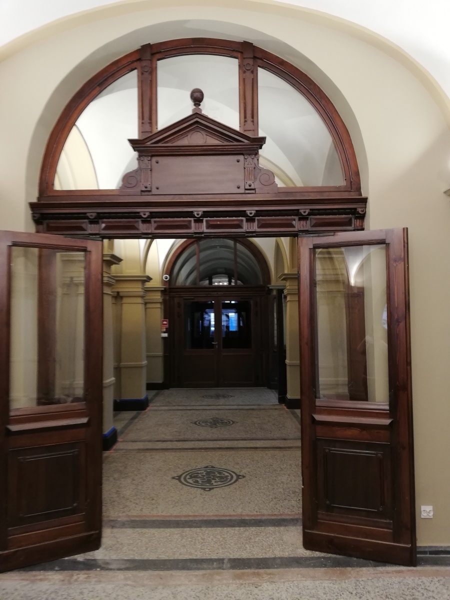 Zdjęcie w galerii na portalu naszraciborz.pl: Sąd przy Wojska Polskiego gotowy na otwarcie. Odnowione wnętrza imponują [FOTO] wiadomości z regionu