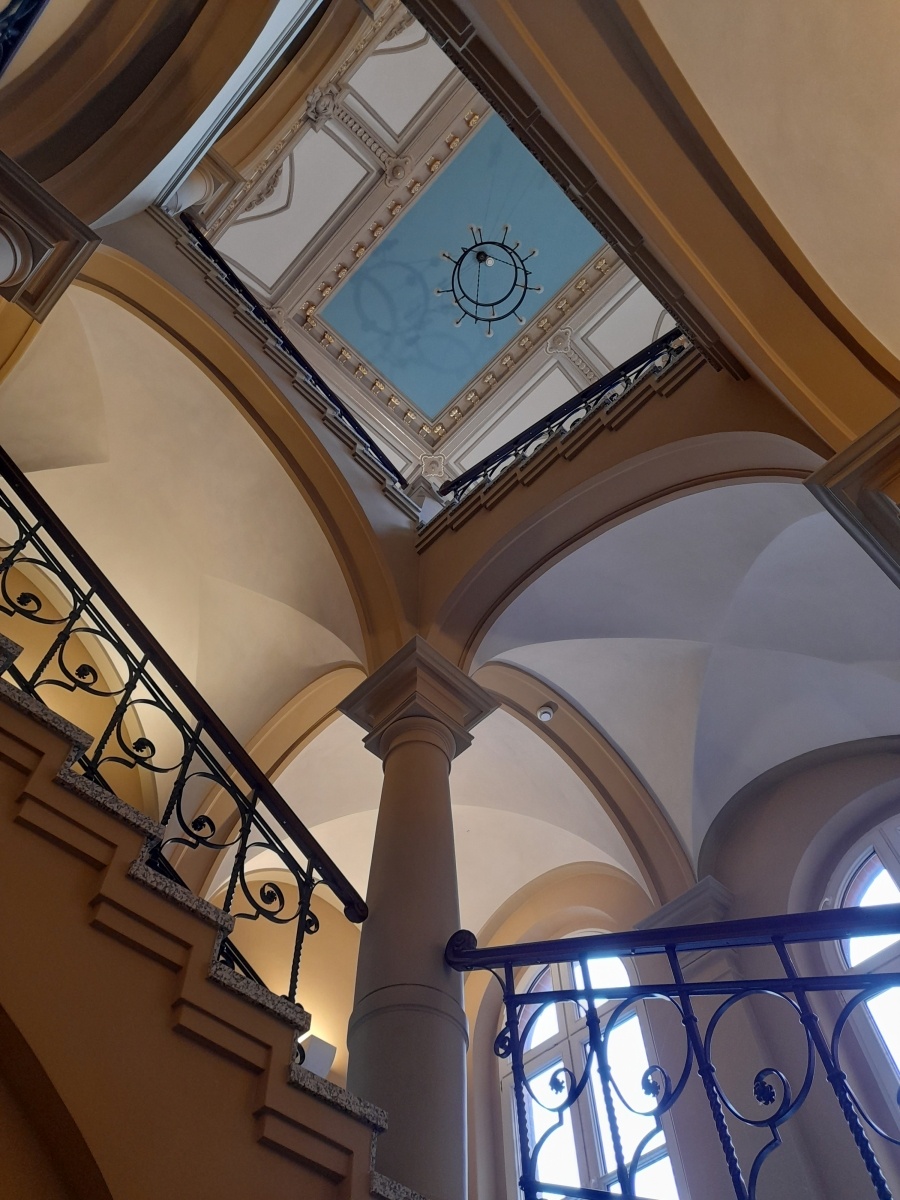 Zdjęcie w galerii na portalu naszraciborz.pl: Sąd przy Wojska Polskiego gotowy na otwarcie. Odnowione wnętrza imponują [FOTO] wiadomości z regionu