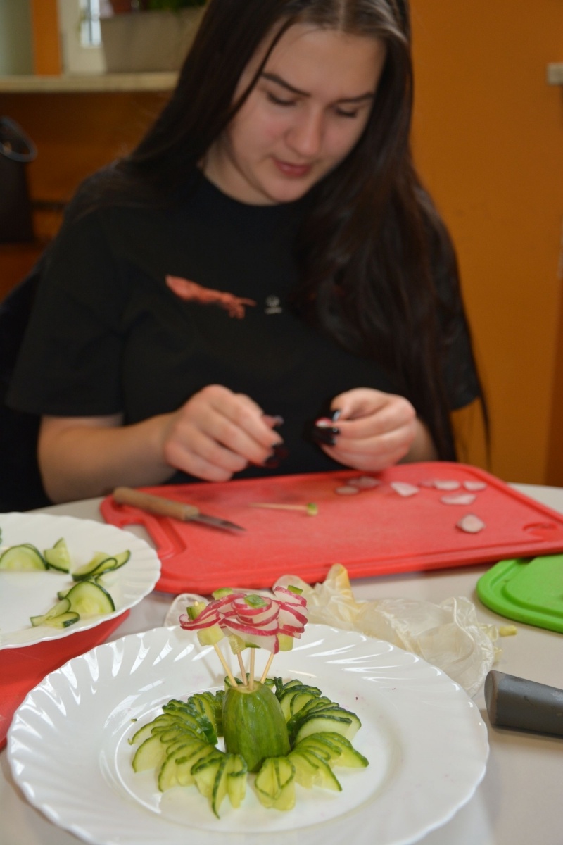 Zdjęcie w galerii na portalu naszraciborz.pl: Uczniowie CKZiU nr 1 nie mieli w styczniu odpoczynku. Byli w salonie mistrza świata! wiadomości z regionu