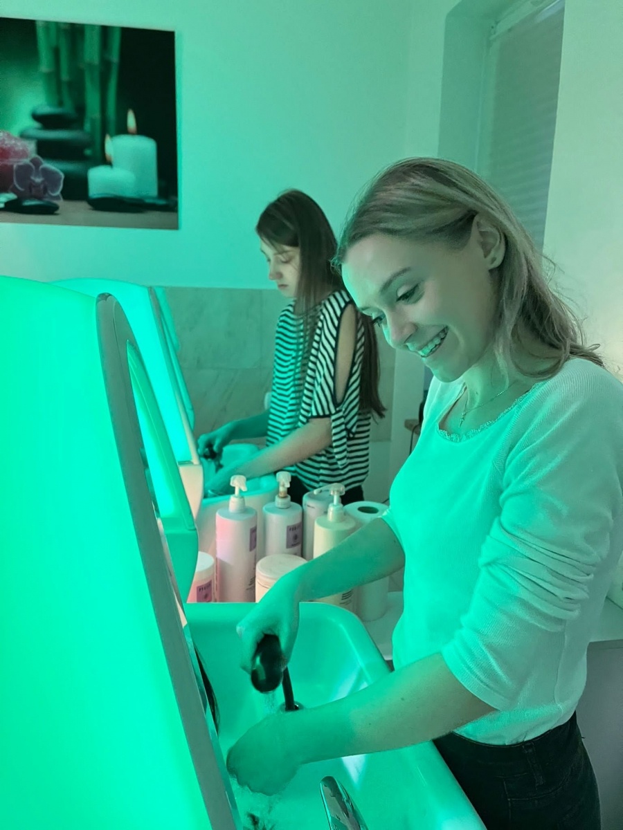 Zdjęcie w galerii na portalu naszraciborz.pl: Uczniowie CKZiU nr 1 nie mieli w styczniu odpoczynku. Byli w salonie mistrza świata! wiadomości z regionu