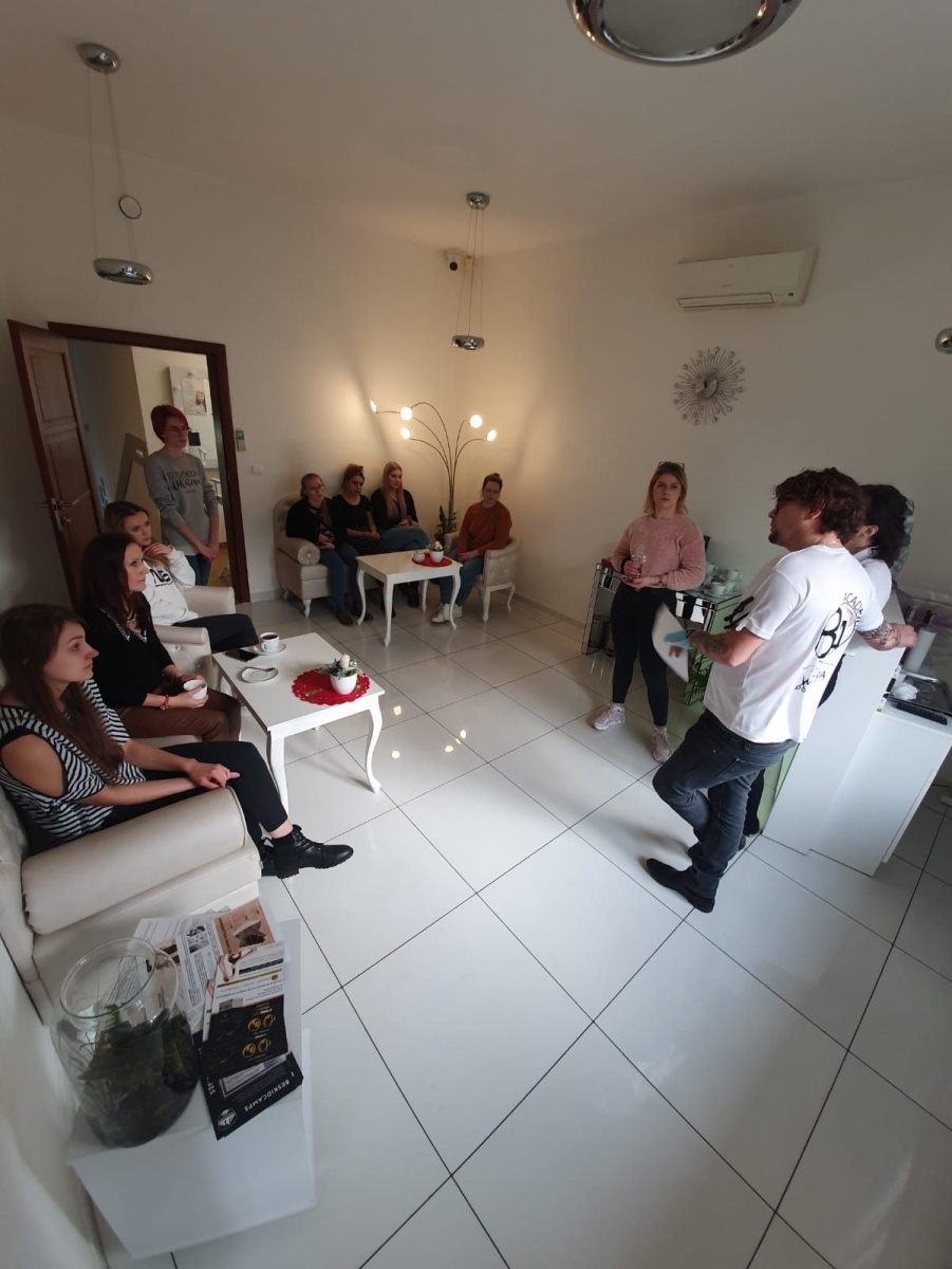 Zdjęcie w galerii na portalu naszraciborz.pl: Uczniowie CKZiU nr 1 nie mieli w styczniu odpoczynku. Byli w salonie mistrza świata! wiadomości z regionu