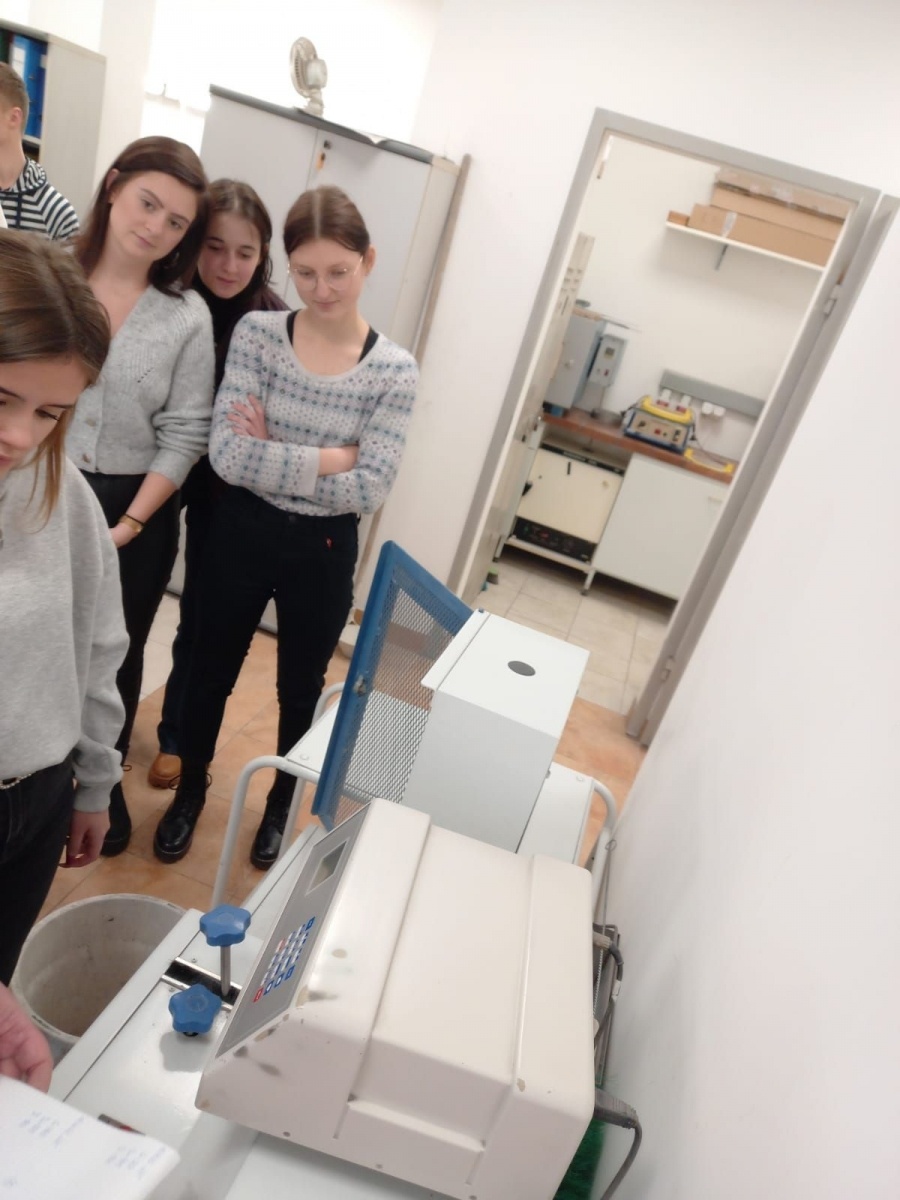 Zdjęcie w galerii na portalu naszraciborz.pl: Uczniowie CKZiU nr 1 nie mieli w styczniu odpoczynku. Byli w salonie mistrza świata! wiadomości z regionu