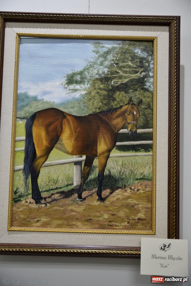 Zdjęcie w galerii na portalu naszraciborz.pl: Nie prosimy o litość. Sztuka artystów malujących ustami i nogami pokazana w Raciborzu wiadomości z regionu