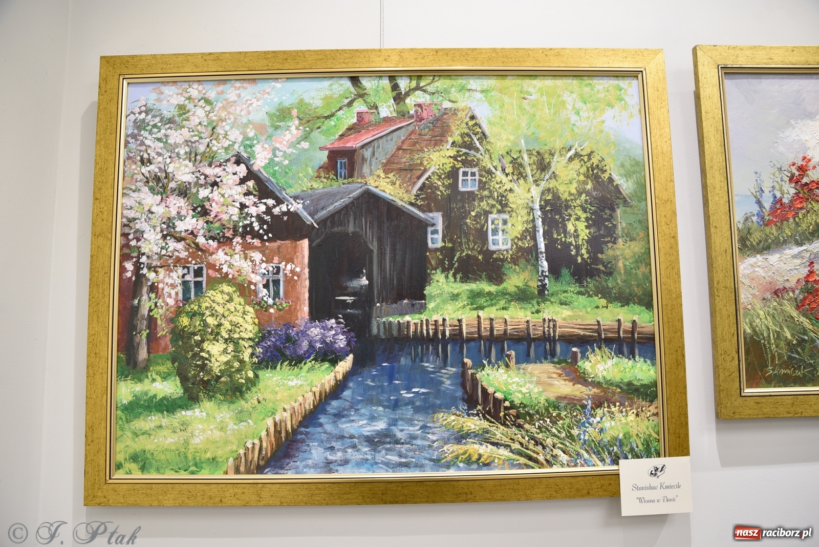 Zdjęcie w galerii na portalu naszraciborz.pl: Nie prosimy o litość. Sztuka artystów malujących ustami i nogami pokazana w Raciborzu wiadomości z regionu