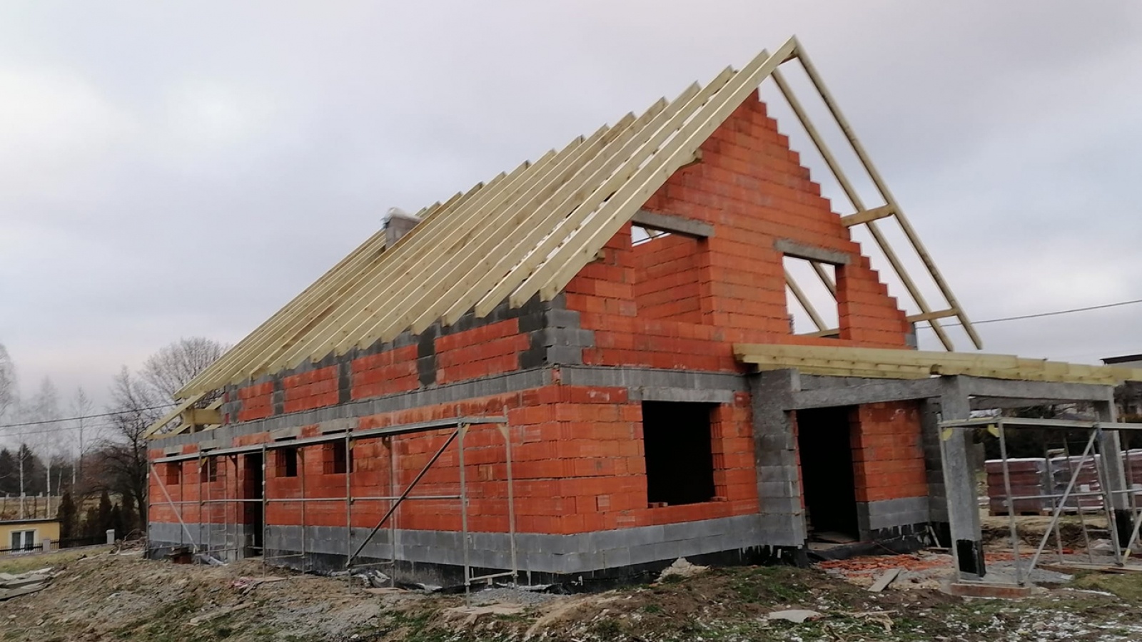 Zdjęcie w galerii na portalu naszraciborz.pl: Budowa dachów, elewacje LUK DACH wiadomości z regionu