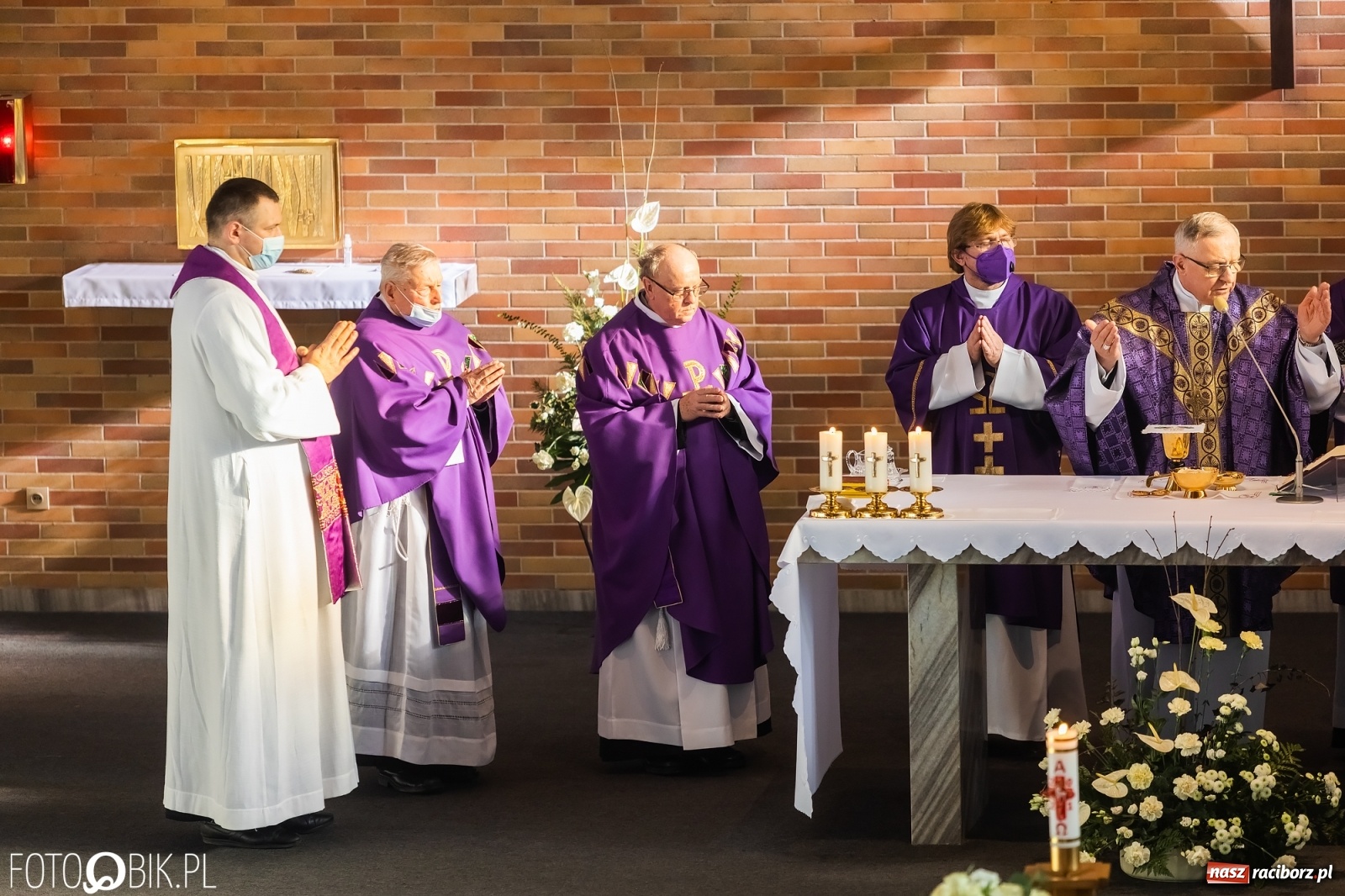 Zdjęcie w galerii na portalu naszraciborz.pl: Ostatnie pożegnanie siostry Antonii z klasztoru Annuntiata [FOTO i WIDEO] wiadomości z regionu