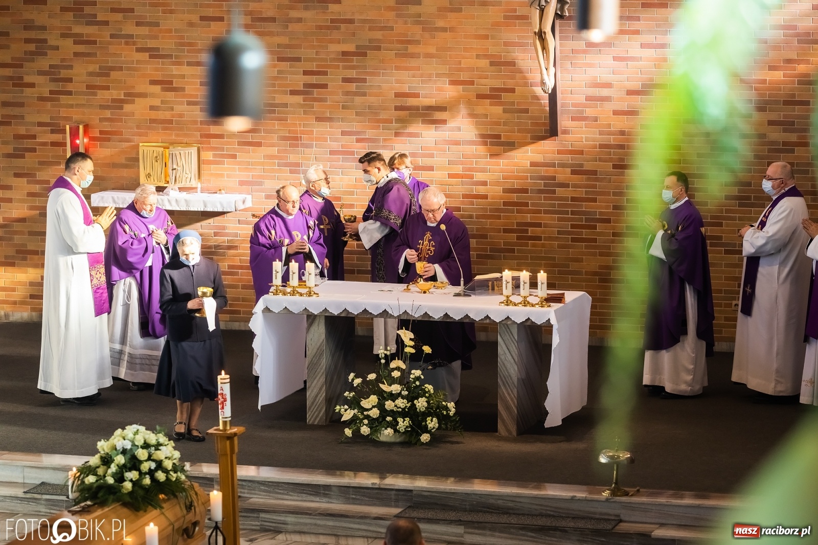 Zdjęcie w galerii na portalu naszraciborz.pl: Ostatnie pożegnanie siostry Antonii z klasztoru Annuntiata [FOTO i WIDEO] wiadomości z regionu