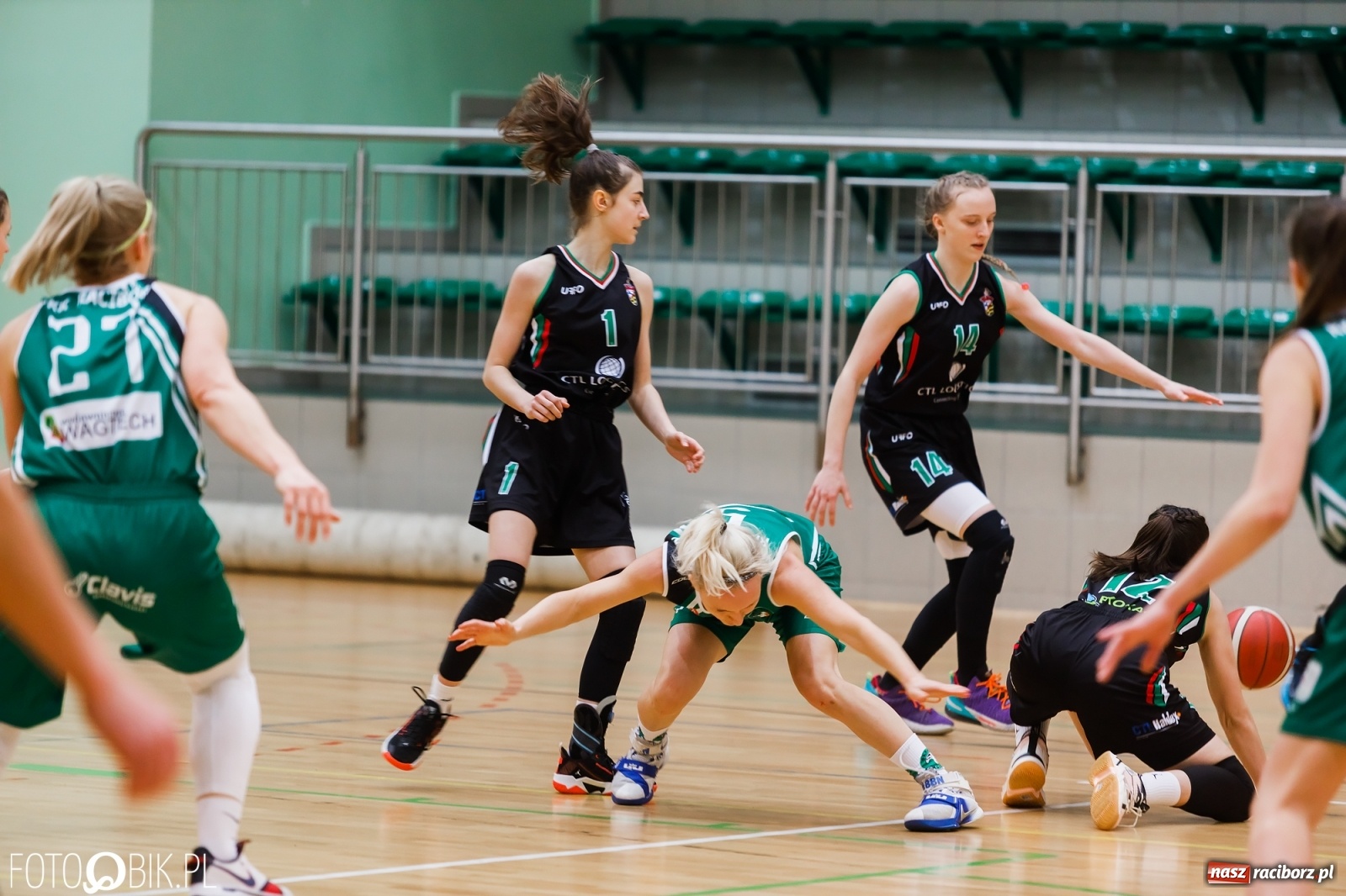 Zdjęcie w galerii na portalu naszraciborz.pl: Do pięciu razy sztuka. RKK AZS pokonał Zagłębie Sosnowiec [FOTO i WIDEO] wiadomości z regionu