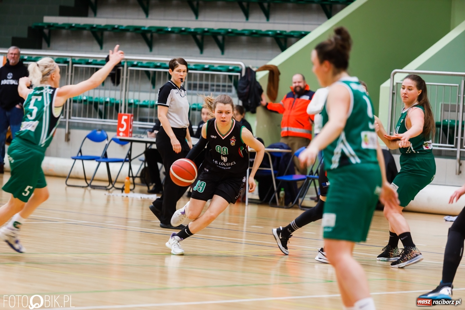Zdjęcie w galerii na portalu naszraciborz.pl: Do pięciu razy sztuka. RKK AZS pokonał Zagłębie Sosnowiec [FOTO i WIDEO] wiadomości z regionu