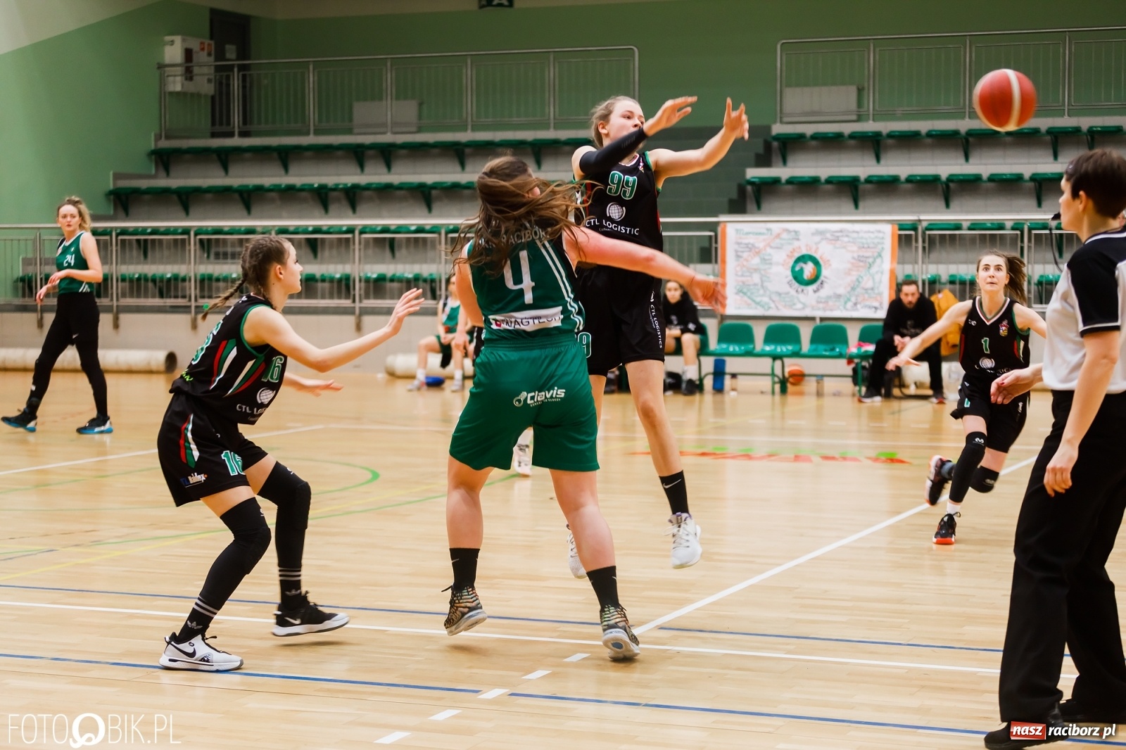 Zdjęcie w galerii na portalu naszraciborz.pl: Do pięciu razy sztuka. RKK AZS pokonał Zagłębie Sosnowiec [FOTO i WIDEO] wiadomości z regionu