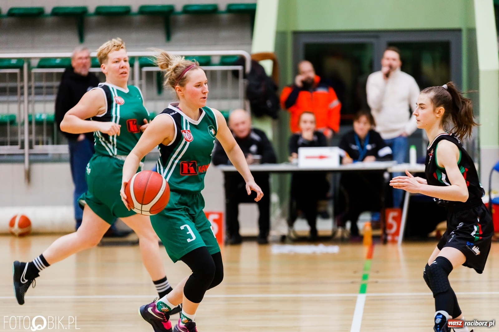 Zdjęcie w galerii na portalu naszraciborz.pl: Do pięciu razy sztuka. RKK AZS pokonał Zagłębie Sosnowiec [FOTO i WIDEO] wiadomości z regionu