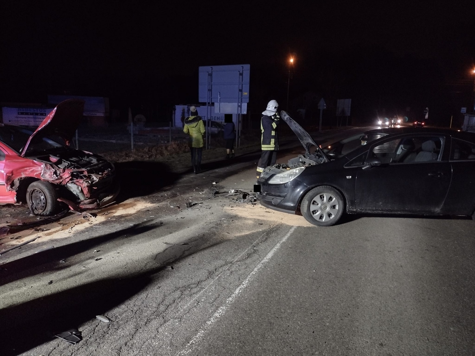 Zdjęcie w galerii na portalu naszraciborz.pl: Zderzenie trzech pojazdów na DW 935 Racibórz-Rybnik wiadomości z regionu