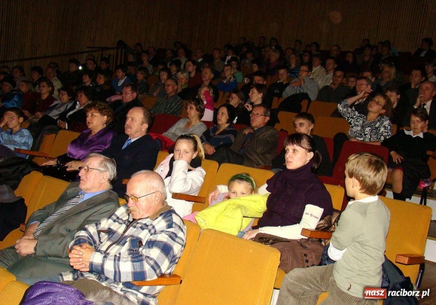 Zdjęcie w galerii na portalu naszraciborz.pl: Cztery scherza i parada św. Marcina  wiadomości z regionu