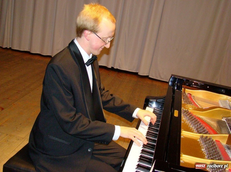 Zdjęcie w galerii na portalu naszraciborz.pl: Cztery scherza i parada św. Marcina  wiadomości z regionu