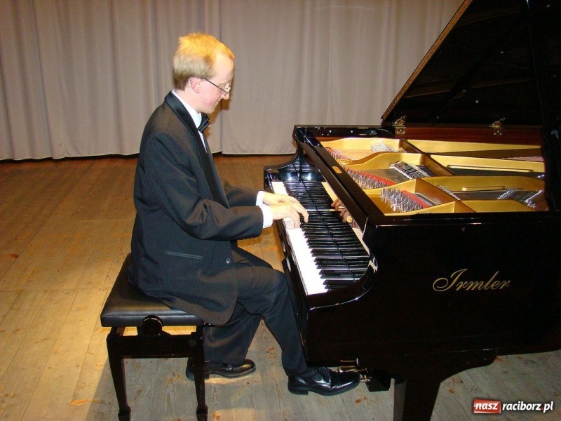 Zdjęcie w galerii na portalu naszraciborz.pl: Cztery scherza i parada św. Marcina  wiadomości z regionu