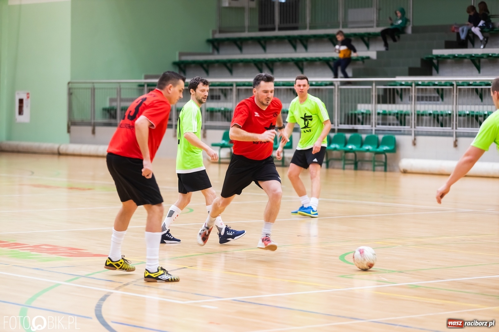 Zdjęcie w galerii na portalu naszraciborz.pl: Rodzice zawodników w rywalizacji o puchar [FOTO i WIDEO] wiadomości z regionu
